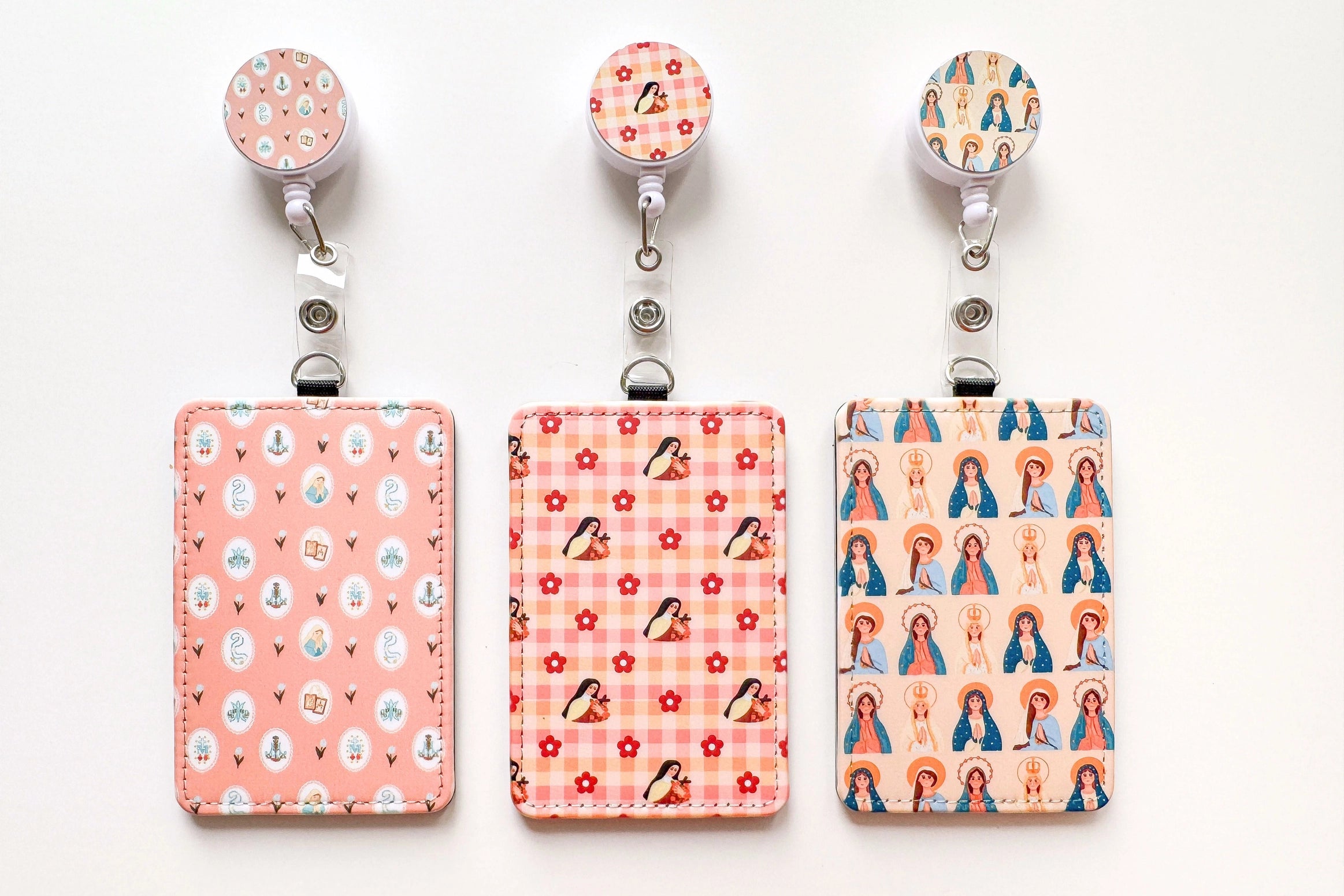 Retractable ID Holder