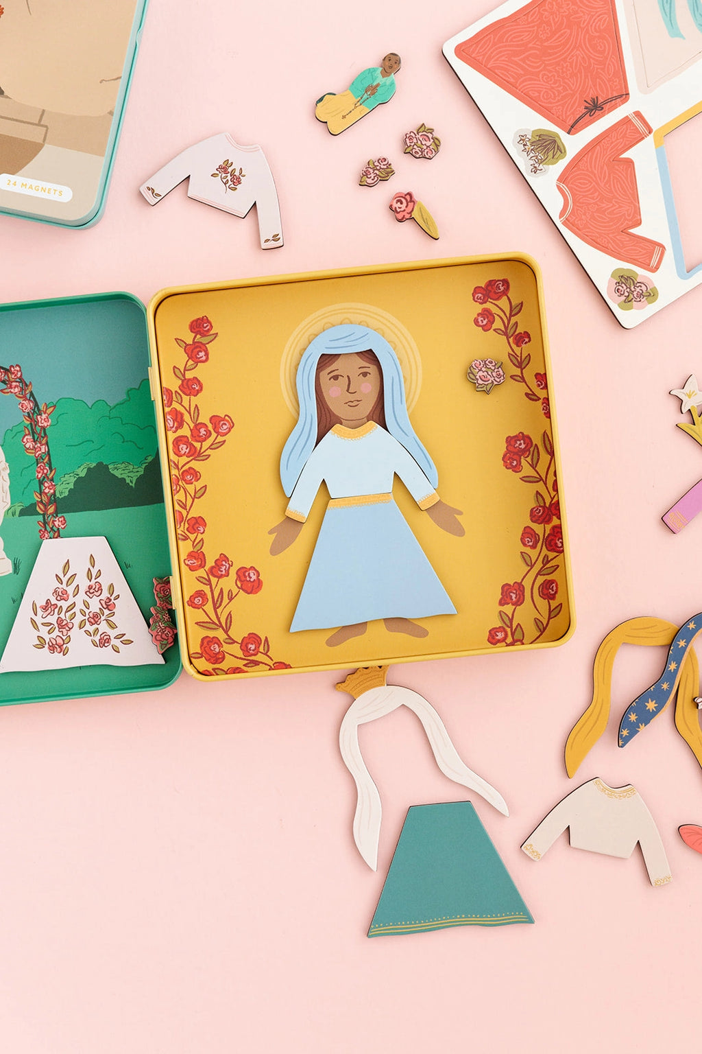 Mary Dress Up Magnet Set